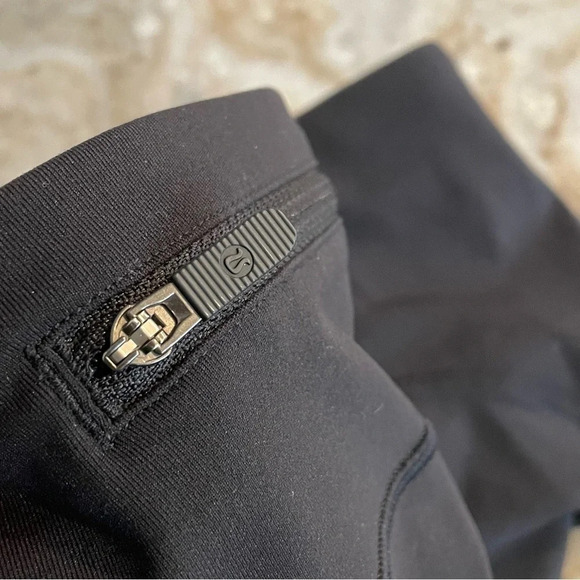 Lululemon Speed Up Crop 21" in Black size 6 Style W6AL7S - Picture 6 of 11